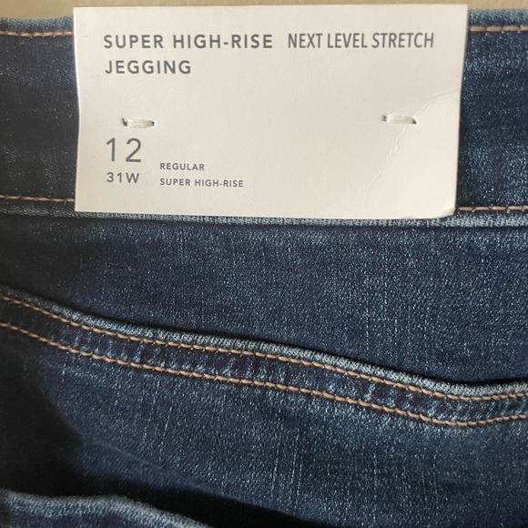 NWT American Eagle ultra high rise jeans-12R - Picture 5 of 5